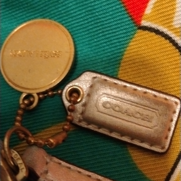 Limited edition coach makeup bag - Picture 8 of 8